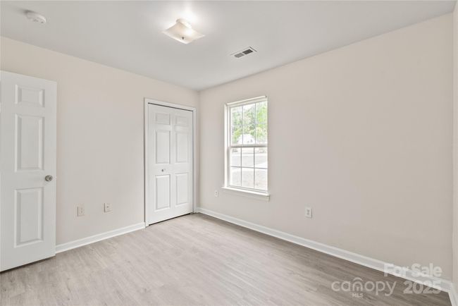 425 Austin Dr, House other with 3 bedrooms, 2 bathrooms and null parking in Charlotte NC | Image 22