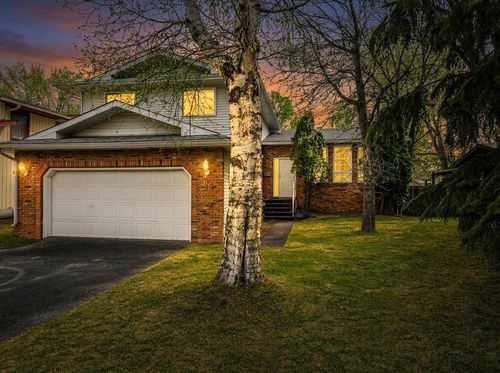 65 Wiltshire Blvd, Red Deer, AB, T4N6L2 | Card Image