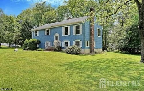 10 Cedar Street, Bridgewater, NJ, 08807 | Card Image