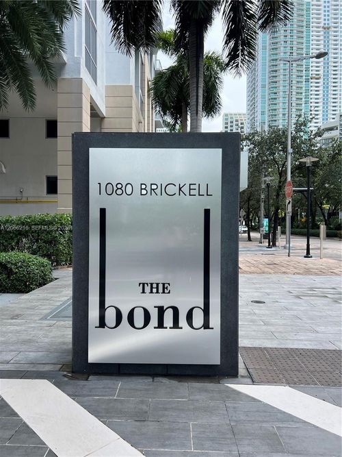 2805-1080 Brickell Ave, Miami, FL, 33131-3997 | Card Image