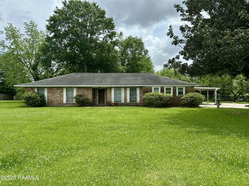 104 E Shamrock Dr, Lafayette, LA, 70508-4218 | Card Image