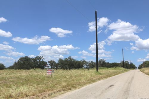 247 County Road 331, Floresville, TX, 78114 | Card Image