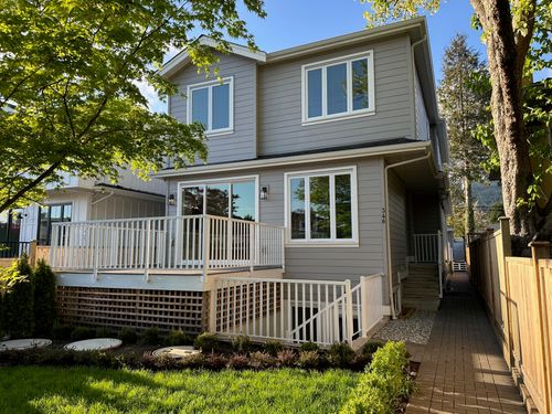 344 E 17th St, North Vancouver, BC, V7L2V9 | Card Image