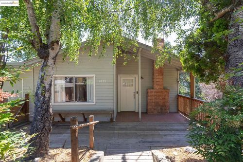 6022 Merriewood Dr, Oakland, CA, 94611-2036 | Card Image