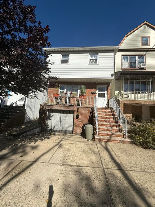 145 W 29th St, Bayonne, NJ, 07002-1837 | Card Image