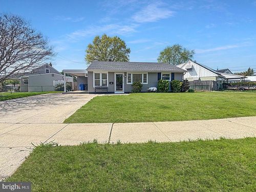 406 Holmes Dr, Burlington, NJ, 08016-2816 | Card Image