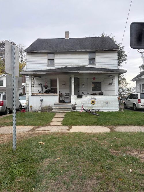 218 E Livingston Drive, Flint, MI, 48503 | Card Image