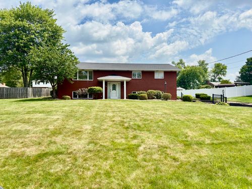 84 St Andrews Drive, Beaver Falls, PA, 15010 | Card Image