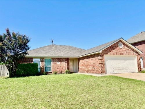525 Bretts Way, Burleson, TX, 76028-5681 | Card Image