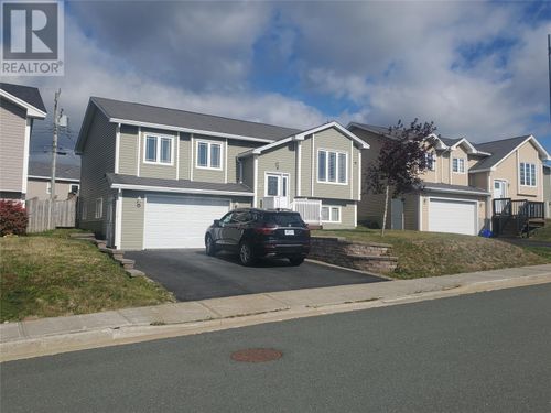 {{alt}} | Card Image