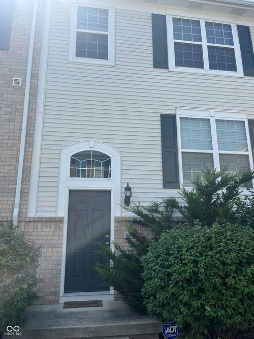 12721 Tamworth Dr, Fishers, IN, 46037-7395 | Card Image