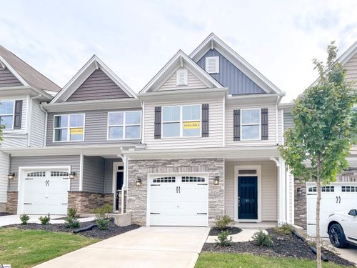 61 Fair Village Ln, Simpsonville, SC, 29680-7471 | Card Image