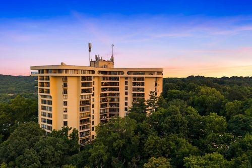apt-1007-6666 Brookmont Ter, Nashville, TN, 37205-4629 | Card Image