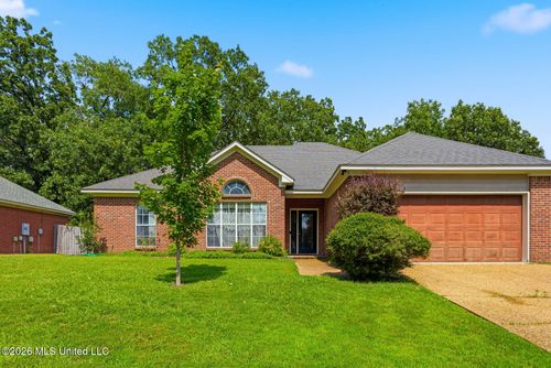 211 Mallard Dr, Brandon, MS, 39047-7379 | Card Image