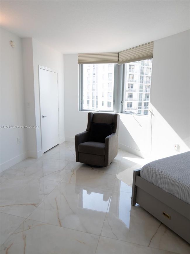 APT-1509 - 9066 Sw 73 Rd Ct, Condo with 2 bedrooms, 2 bathrooms and null parking in Pinecrest FL | Image 20