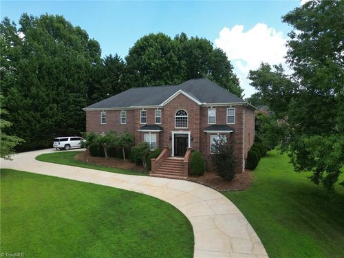 7173 Falcon Way, Trinity, NC, 27370-7797 | Card Image