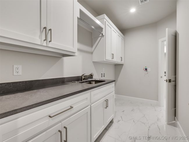 11264 S Fir Ave, House other with 4 bedrooms, 4 bathrooms and null parking in Jenks OK | Image 28