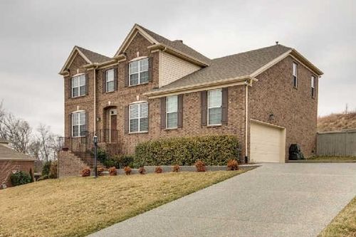 144 Ervin St, Hendersonville, TN, 37075-3918 | Card Image