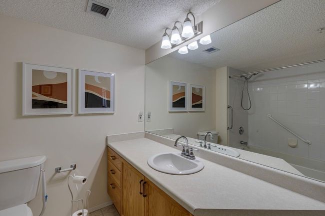3306 - 3000 Sienna Park Green Sw, Home with 2 bedrooms, 2 bathrooms and 1 parking in Calgary AB | Image 22