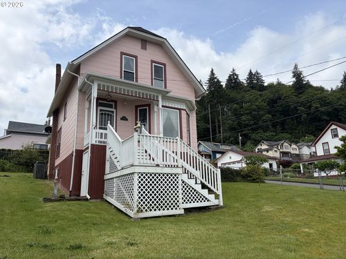 322 W D St, Rainier, OR, 97048-3140 | Card Image