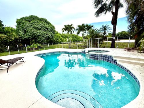 541 Nw Pinesap Pl, Jensen Beach, FL, 34957-3522 | Card Image