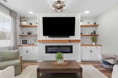 260 Autumn Terrace Ln, Clarksville, TN, 37040-1436 | Card Image