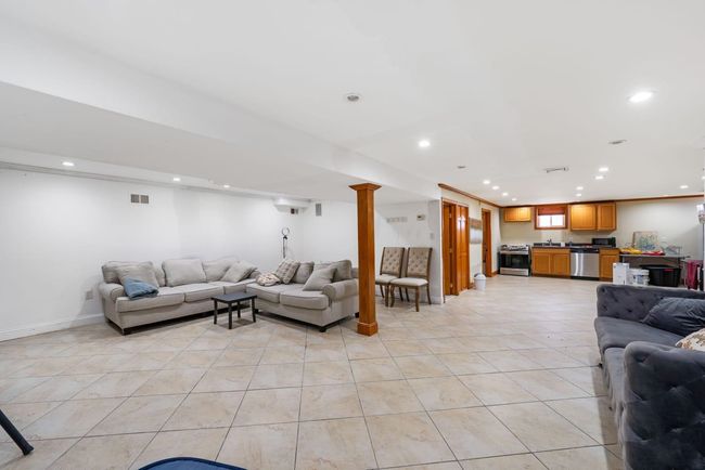 8205 Grand Ave, House other with 4 bedrooms, 4 bathrooms and null parking in North Bergen NJ | Image 6