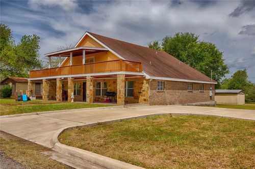 113 Thiele Dr, Yoakum, TX, 77995-1311 | Card Image