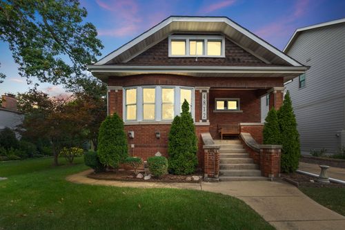 4812 Oakwood Ave, Downers Grove, IL, 60515-3456 | Card Image