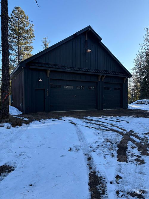 2805 Mountain View Ct, New Meadows, ID, 83654-5249 | Card Image