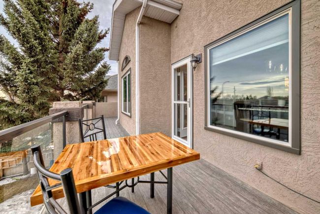 56 Mc Kenzie Lake Crescent Se, Home with 5 bedrooms, 3 bathrooms and 8 parking in Calgary AB | Image 15