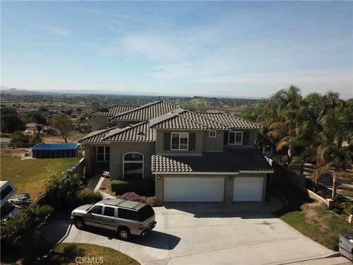 5505 Sunset Ridge Dr, Jurupa Valley, CA, 92509-3969 | Card Image