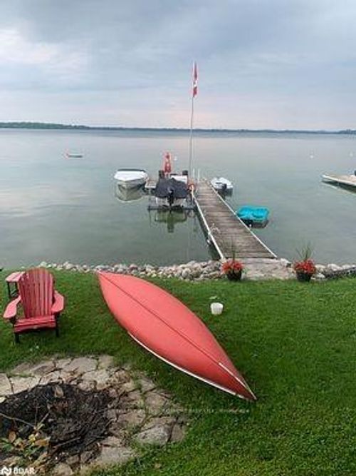 3939 Menoke Beach Rd, Severn, ON, L3V0T9 | Card Image