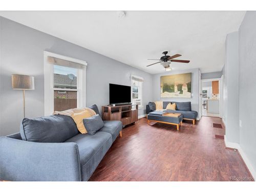 512 S Perry St, Denver, CO, 80219-2530 | Card Image