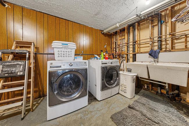 2413 Larson Ave, House other with 4 bedrooms, 2 bathrooms and null parking in Albert Lea MN | Image 17