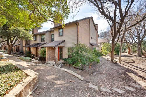 208-9910 Royal Ln, Dallas, TX, 75231-1820 | Card Image