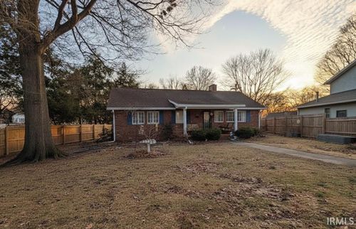 1611 Burnett Ln, Vincennes, IN, 47591-5019 | Card Image