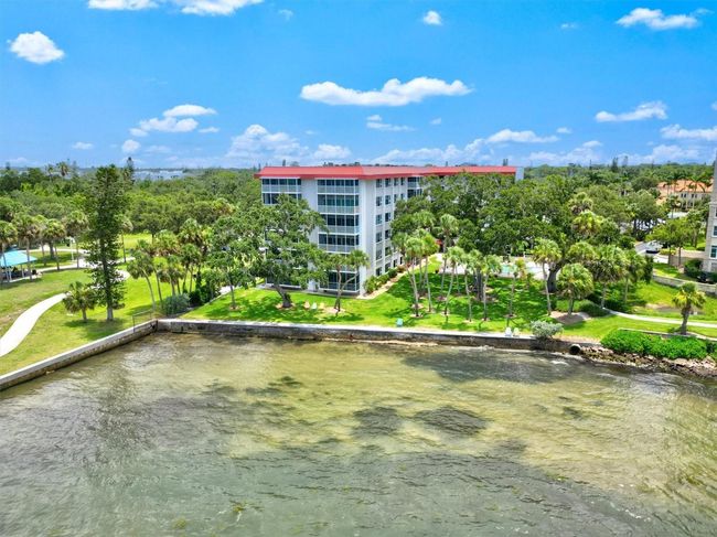 UNIT-103 - 1100 Imperial Dr, House other with 2 bedrooms, 2 bathrooms and null parking in Sarasota FL | Image 58