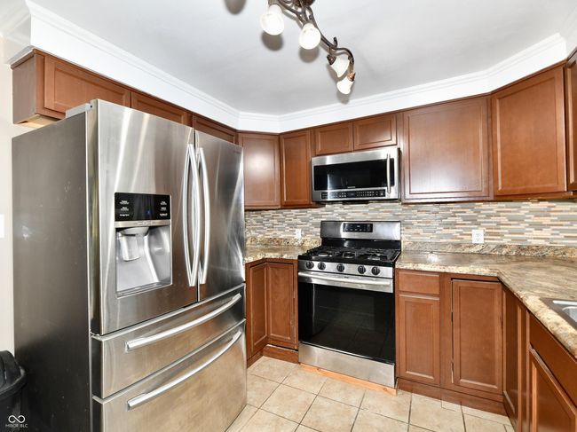812 Madison St, House other with 3 bedrooms, 2 bathrooms and null parking in Frankton IN | Image 12
