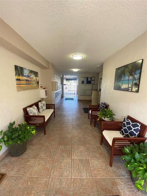 1731 Se 15th St, Fort Lauderdale, FL, 33316-3012 | Card Image