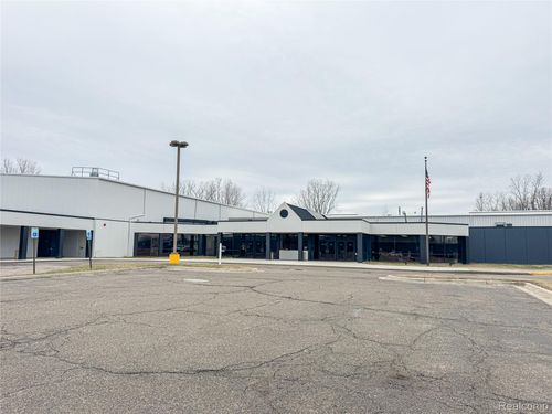 suite-green-1160 S Elms Road, Clayton Charter Township, MI, 48532 | Card Image