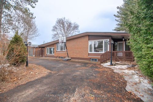 84 Frontenac Cres, Deep River, ON, K0J1P0 | Card Image