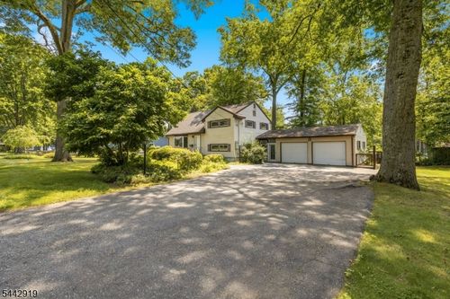 65 Leamoor Dr, Parsippany, NJ, 07054-2416 | Card Image