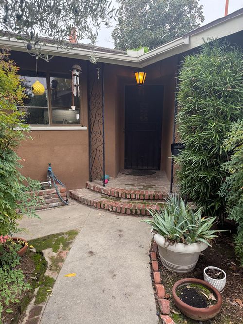 1733 W Harvard Ave, Fresno, CA, 93705-4340 | Card Image