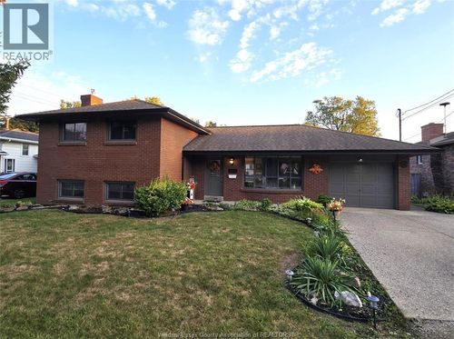353 Cousineau Rd, Windsor, ON, N9G1V6 | Card Image