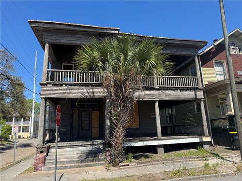 220 W 33rd St, savannah, GA, 31401-7406 | Card Image