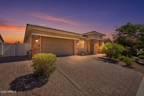 2522 E Pleasant Ln, Phoenix, AZ, 85042-5161 | Card Image