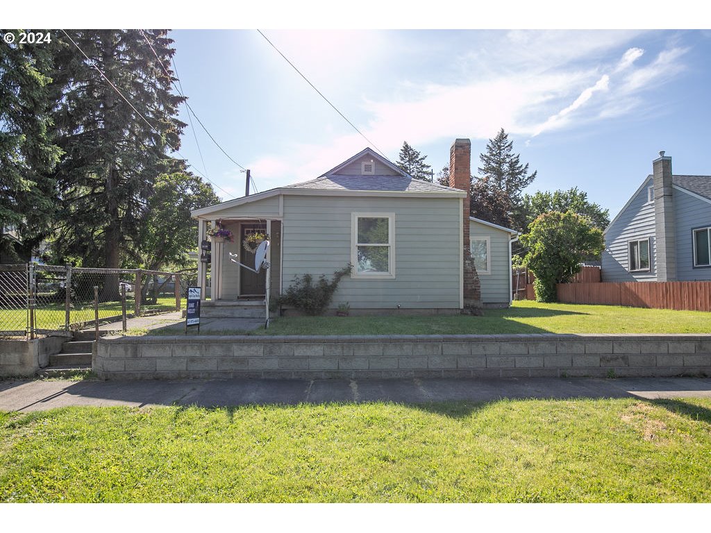 3rd St, LA Grande, OR 97850