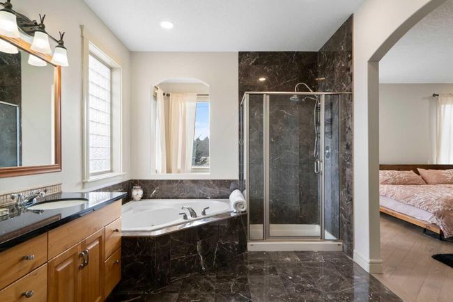 104 Grizzly Rise, House other with 6 bedrooms, 5 bathrooms and null parking in Cochrane AB | Image 18