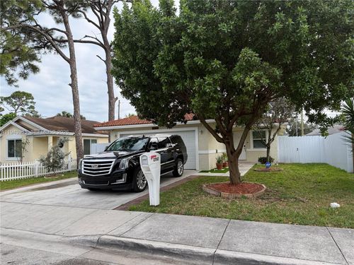2762 Nw 9th Ct, Fort Lauderdale, FL, 33311 | Card Image